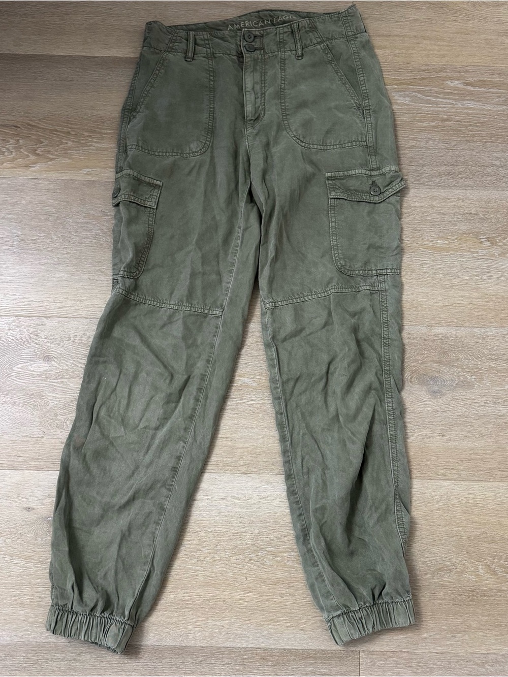 American Eagle Outfitters Olive Green Cargo Jogger Pants